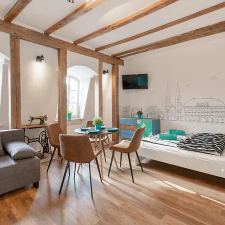 Retro House - Stayinwroclaw Апартаменты *